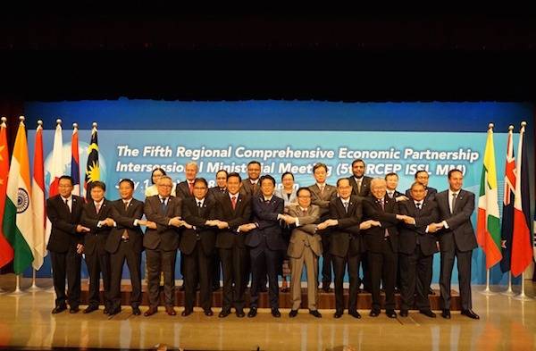 進出口清關,進出口清關公司,清關,進出口清關代理,代理報關公司,食口進出口報關,進出口報關,進出口報關公司,進出口代理、進出口報關代理,進出口清關公司,進出口報關,進出口報關流程等相關服務。瑞獅國際是一家致力于國際包稅進出口清關國際物流公司，提供香港包稅進出口，國際進出口報關代理公司，進出口清關到中國一站式綜合國際進出口報關代理公司
